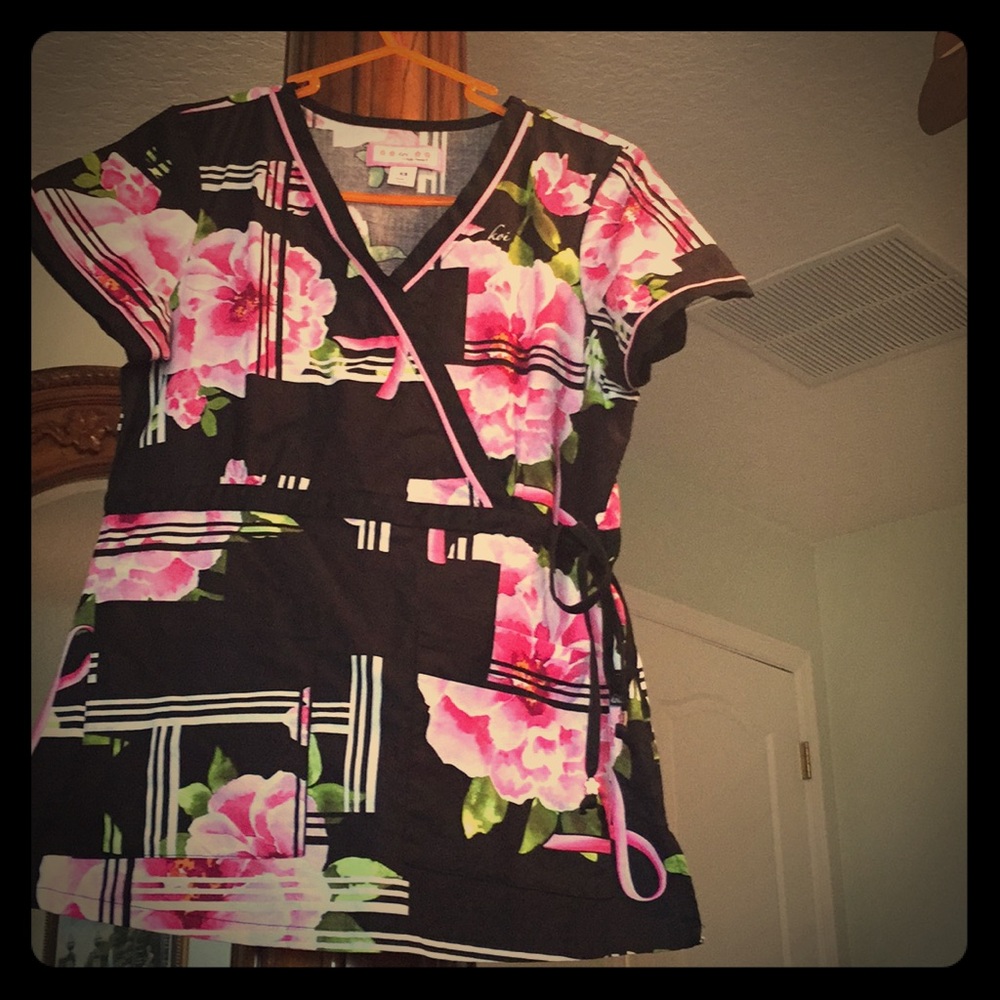 Kathy Peterson Scrub top size Xs